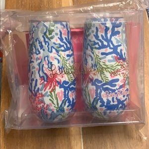Lilly Pulitzer tumbler set in “Coral Bay”
